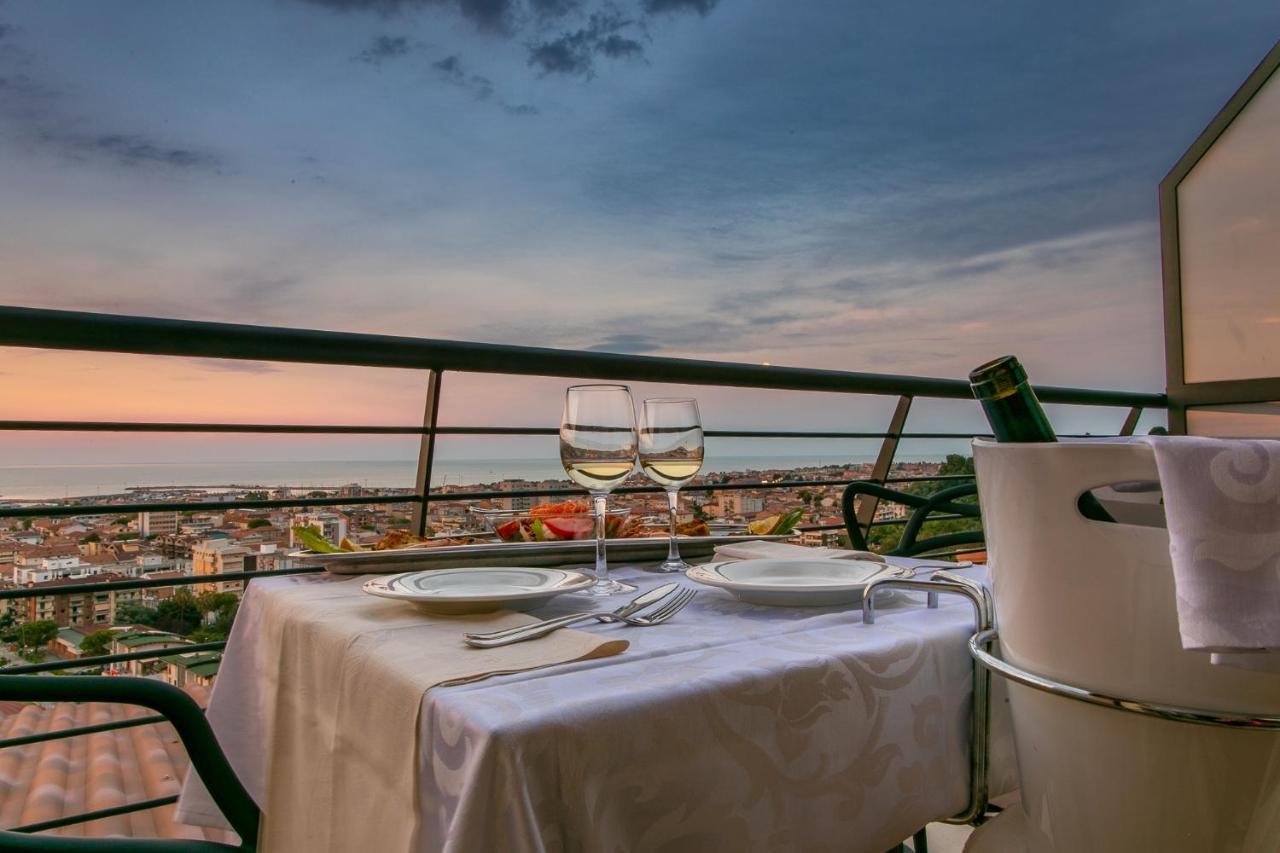 Bellavistarelax Hotel Giulianova Exterior photo